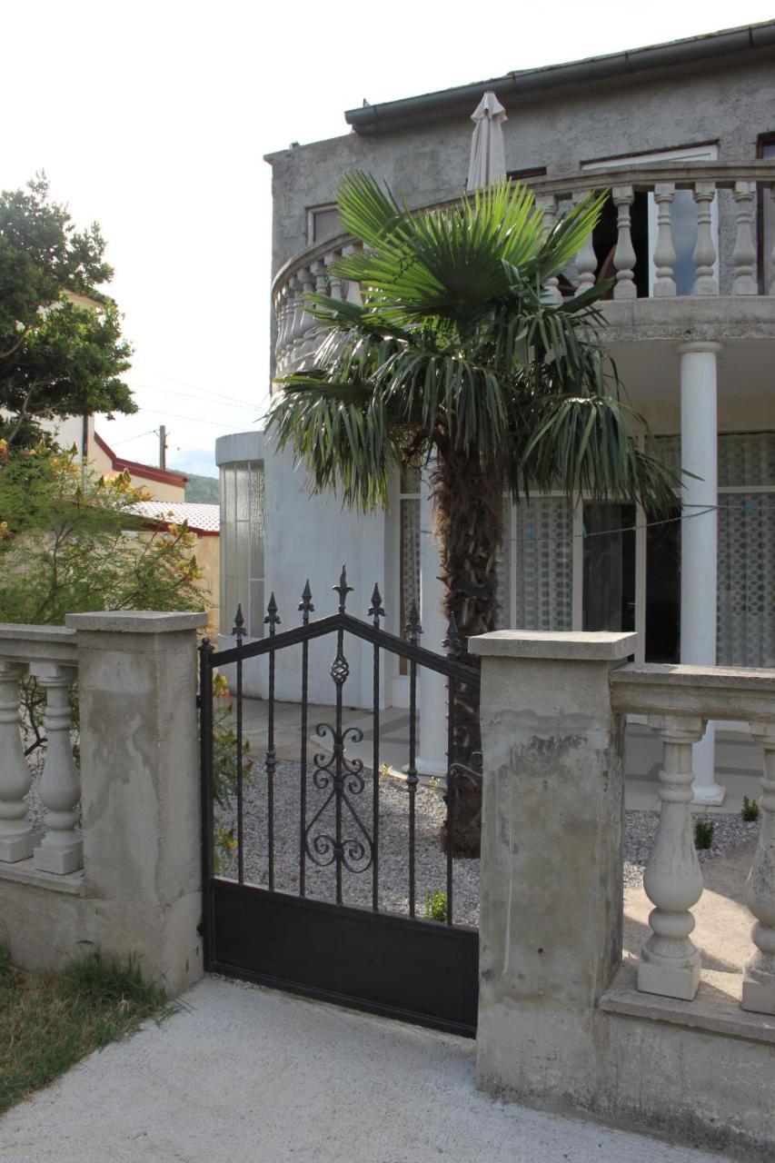 Apartmani Dienes Novi Vinodolski Kültér fotó